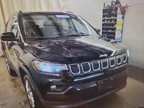 2022 Jeep Compass Latitude Lux