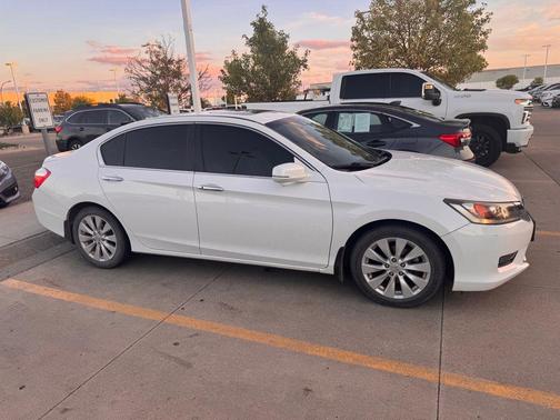 White Orchid Pearl 2014 Honda Accord EX-L