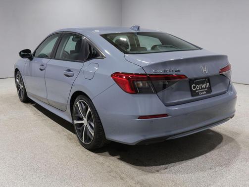 Sonic Gray Pearl 2024 Honda Civic Touring