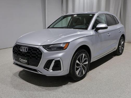 Gray 2023 Audi Q5 45 S line Premium Plus