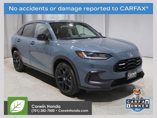 Pearl 2025 Honda HR-V AWD Sport