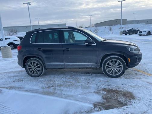 2012 Volkswagen Tiguan SE