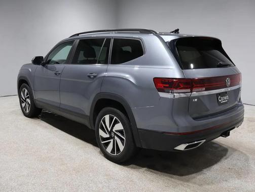 2024 Volkswagen Atlas 2.0T SE w/Technology 4MOTION