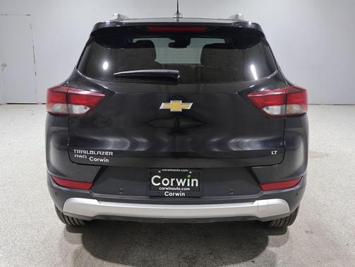 Mosaic Black Metallic 2024 Chevrolet Trailblazer LT