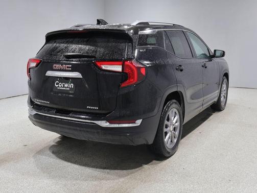 Ebony Twilight Metallic 2024 GMC Terrain SLT