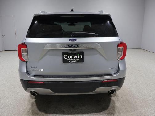 ICONIC SILVER METALLIC 2022 Ford Explorer Limited