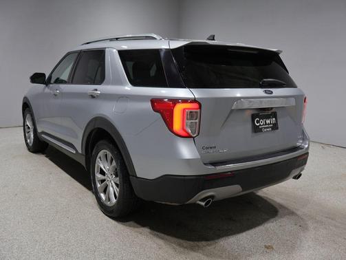 ICONIC SILVER METALLIC 2022 Ford Explorer Limited