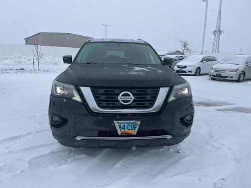 2019 Nissan Pathfinder SL