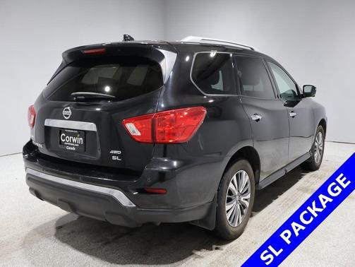 2019 Nissan Pathfinder SL