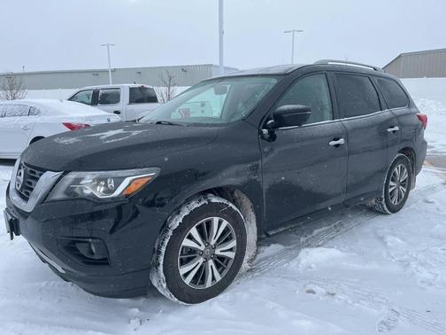 2019 Nissan Pathfinder SL