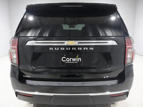 2022 Chevrolet Suburban LT