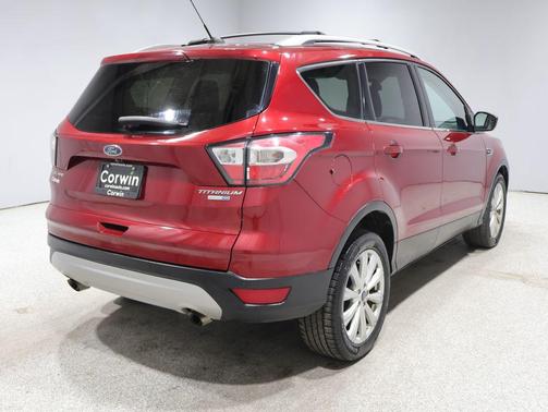 RUBY RED METALLIC TINTED CC 2017 Ford Escape Titanium