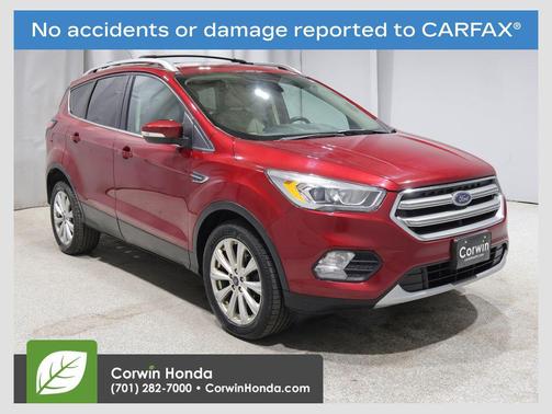 RUBY RED METALLIC TINTED CC 2017 Ford Escape Titanium