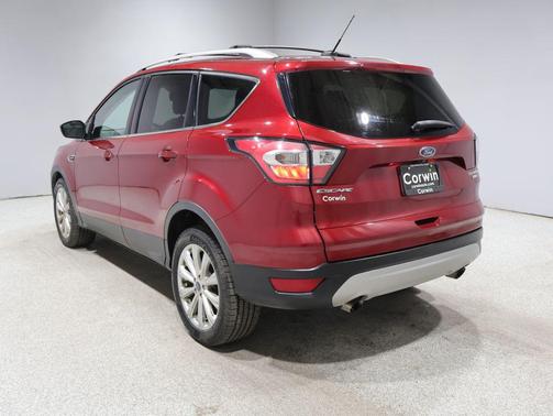 RUBY RED METALLIC TINTED CC 2017 Ford Escape Titanium