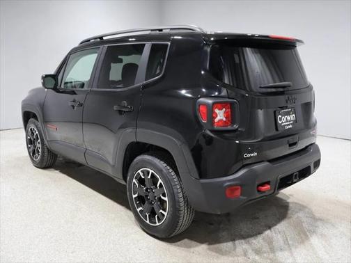 2023 Jeep Renegade Trailhawk