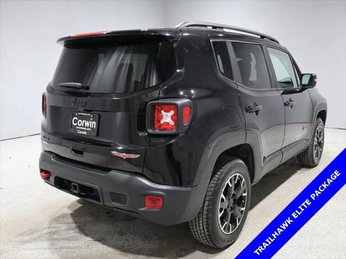 2023 Jeep Renegade Trailhawk