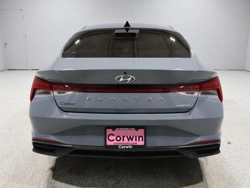 2023 Hyundai ELANTRA Limited