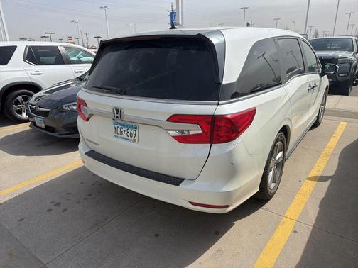 White Diamond Pearl 2019 Honda Odyssey EX-L