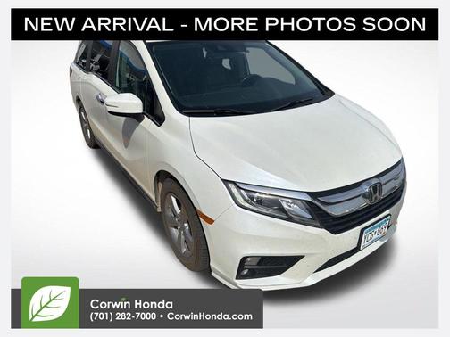 White Diamond Pearl 2019 Honda Odyssey EX-L