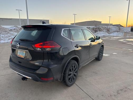 2020 Nissan Rogue S