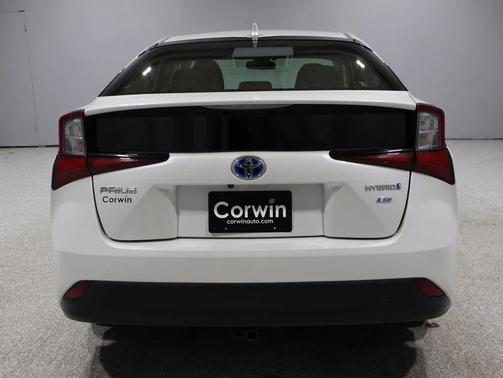 2019 Toyota Prius L