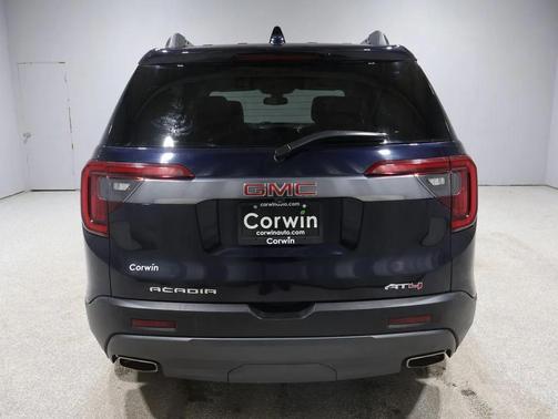 2023 GMC Acadia AWD SLT