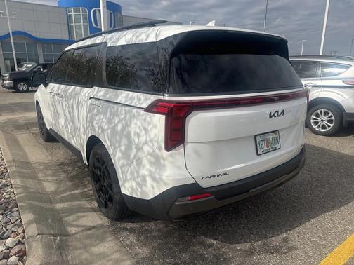 2025 Kia Carnival Hybrid SX