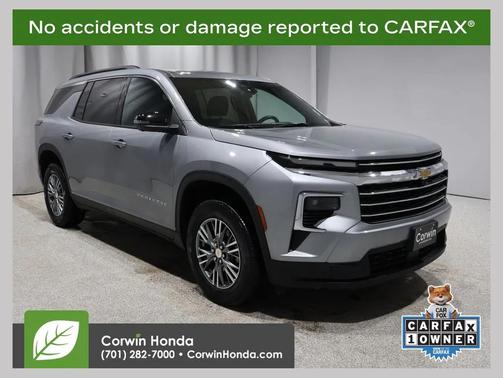 2024 Chevrolet Traverse LT