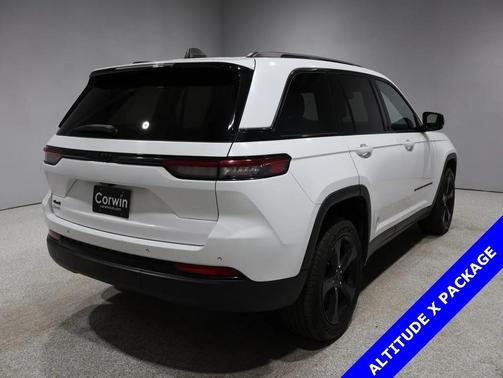 2023 Jeep Grand Cherokee Altitude