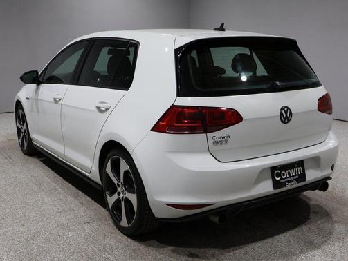 2017 Volkswagen Golf GTI 2.0T S 4-Door