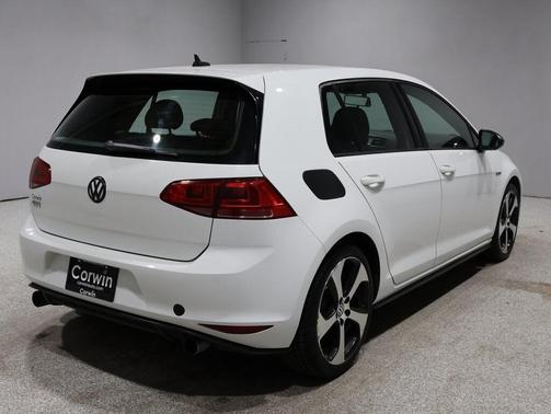 2017 Volkswagen Golf GTI 2.0T S 4-Door