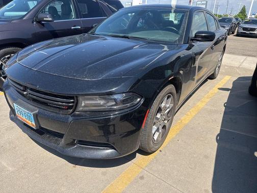 Pitch Black 2015 Dodge Charger SXT