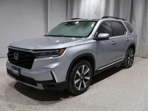 2024 Honda Pilot Touring 8-Passenger