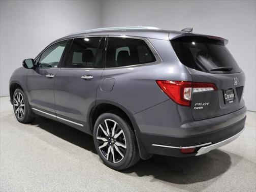 2022 Honda Pilot Touring 8-Passenger