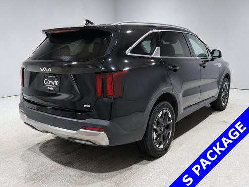 2024 Kia Sorento S