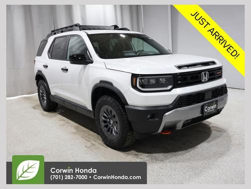 Platinum White Pearl 2026 Honda Pilot TrailSport