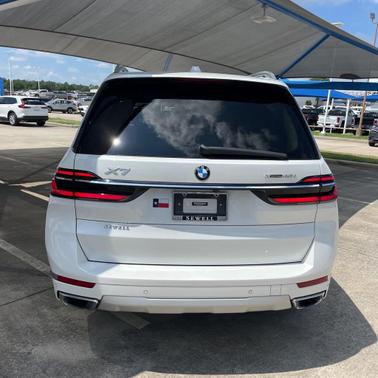 2023 BMW X7 xDrive40i