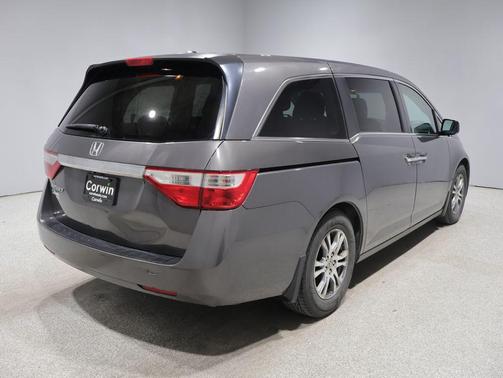 Polished Metal 2013 Honda Odyssey EX-L