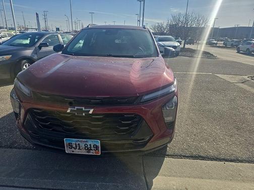 Crimson 2024 Chevrolet Trax FWD ACTIV