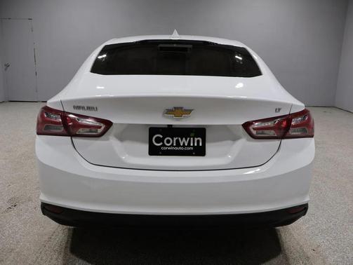 2021 Chevrolet Malibu FWD LT