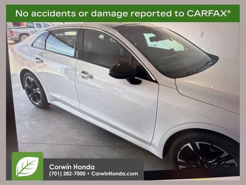 Glacial White Pearl 2022 Kia K5 GT-Line