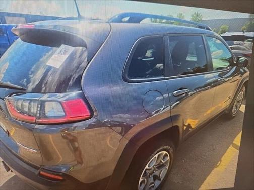 2022 Jeep Cherokee Trailhawk