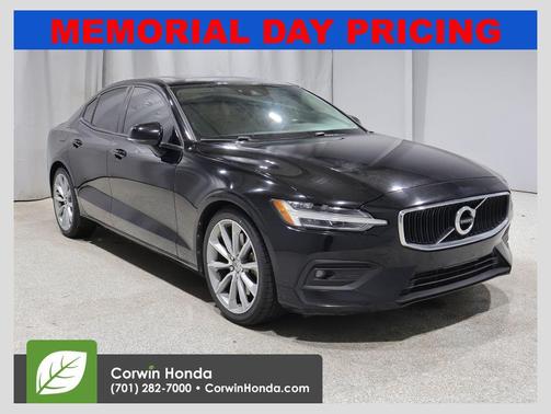 Black Stone 2021 Volvo S60 T6 Momentum