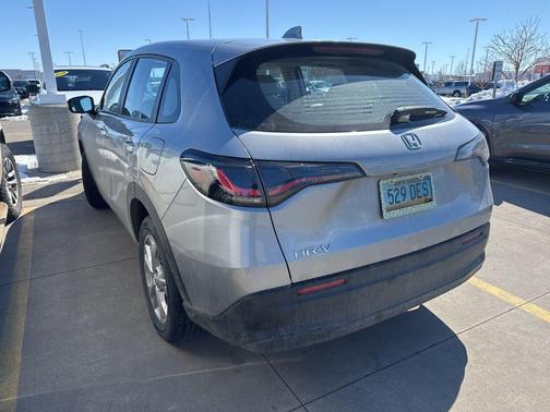Lunar Silver 2024 Honda HR-V LX
