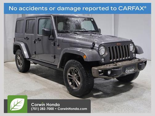 Granite Crystal Metallic Clearcoat 2016 Jeep Wrangler Unlimited Sahara