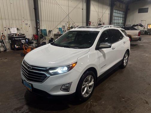 Summit White 2018 Chevrolet Equinox Premier