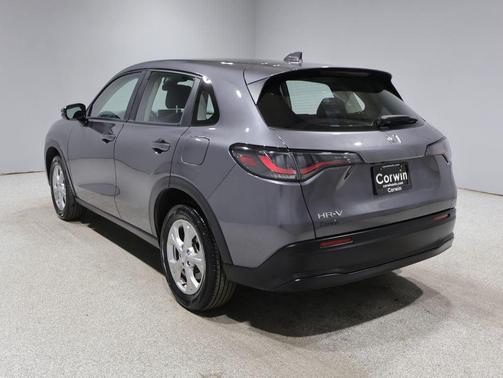 Modern Steel Metallic 2025 Honda HR-V LX