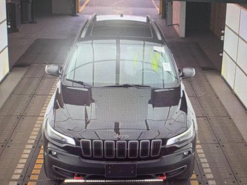 Diamond Black Crystal Pearl 2019 Jeep Cherokee Trailhawk Elite