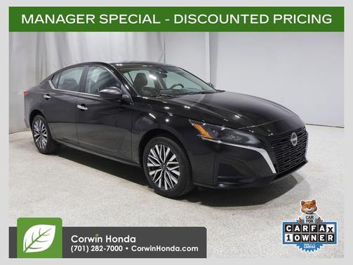Super Black 2025 Nissan Altima SV AWD