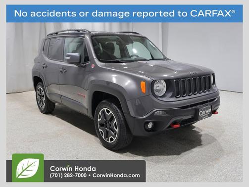 Granite Crystal Metallic Clearcoat 2016 Jeep Renegade Trailhawk